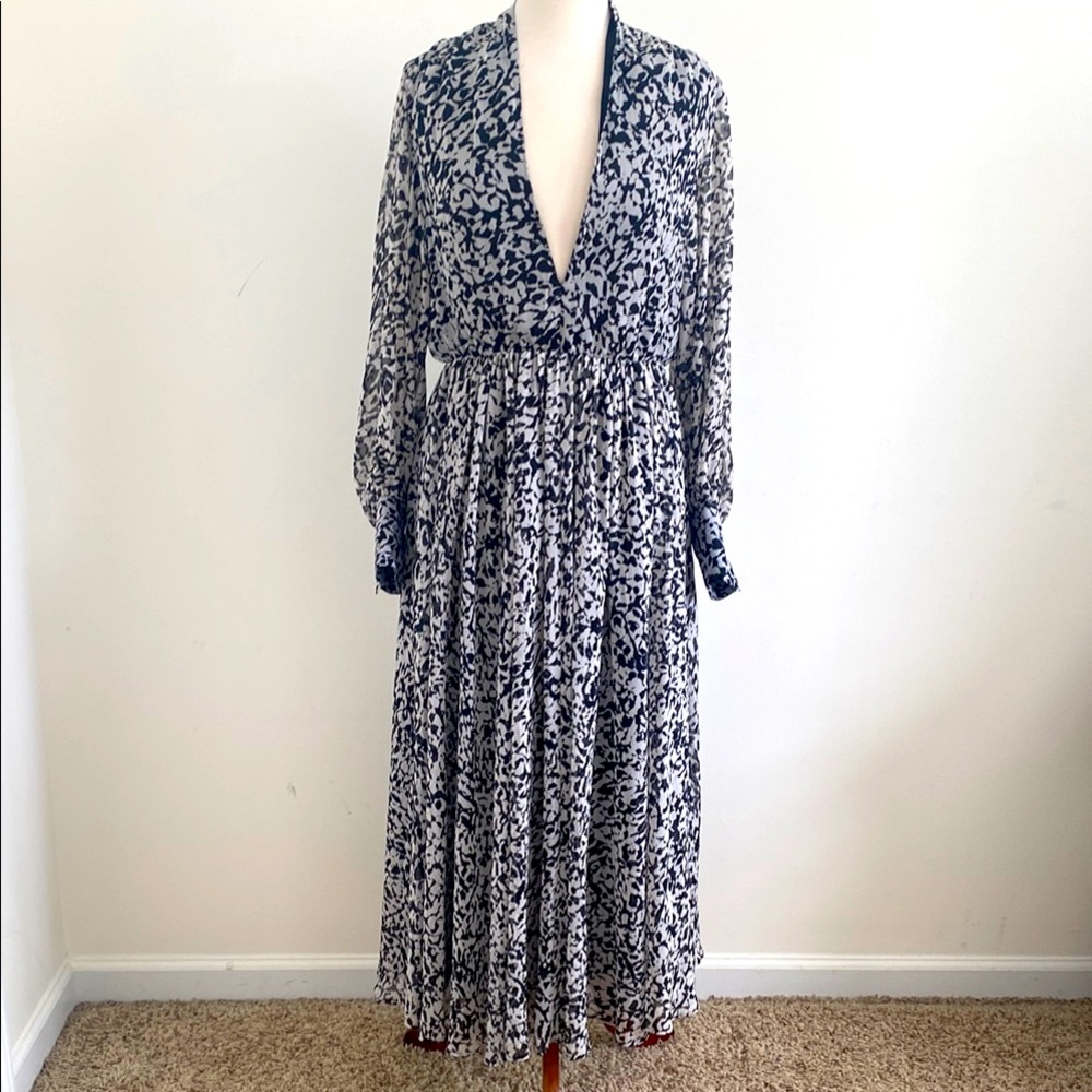 H&M Patterned Chiffon Dress Size XS